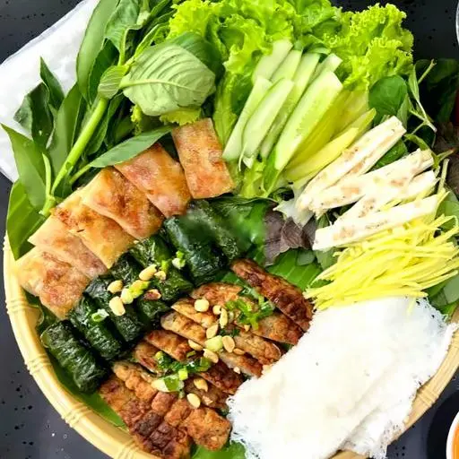 Hình ảnh Bò - Nem - Chả lụi + 1 Trà Tắc