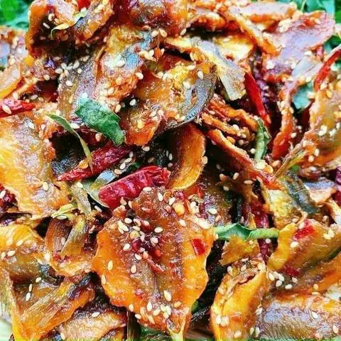 Hình ảnh Cá chỉ vàng rim lá chanh (300g) 