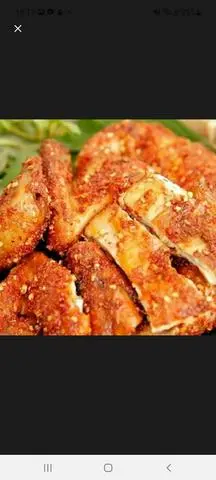 Hình ảnh Gà nướng muối ớt nguyên con cắt sẵn