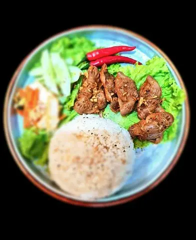 Hình ảnh Cơm Mề Gà Khìa Nước Dừa
