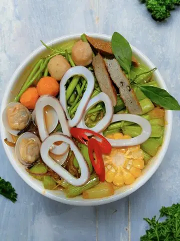 Hình ảnh Bún Thái Cay Mực