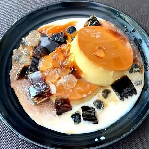 Hình ảnh Flan sữa dừa topping