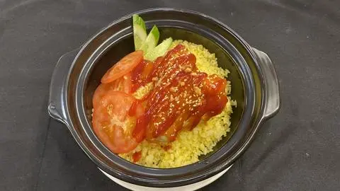 Hình ảnh Thố cơm gà 1 cánh ( chén soup )