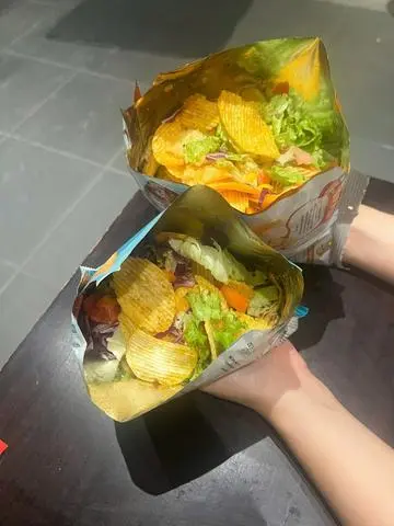Hình ảnh Cách 2 trộn Walking Tacos  - Gu thích ăn snack giòn