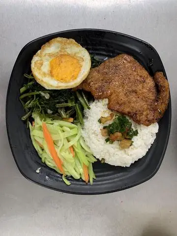 Hình ảnh Cơm Sườn Trứng