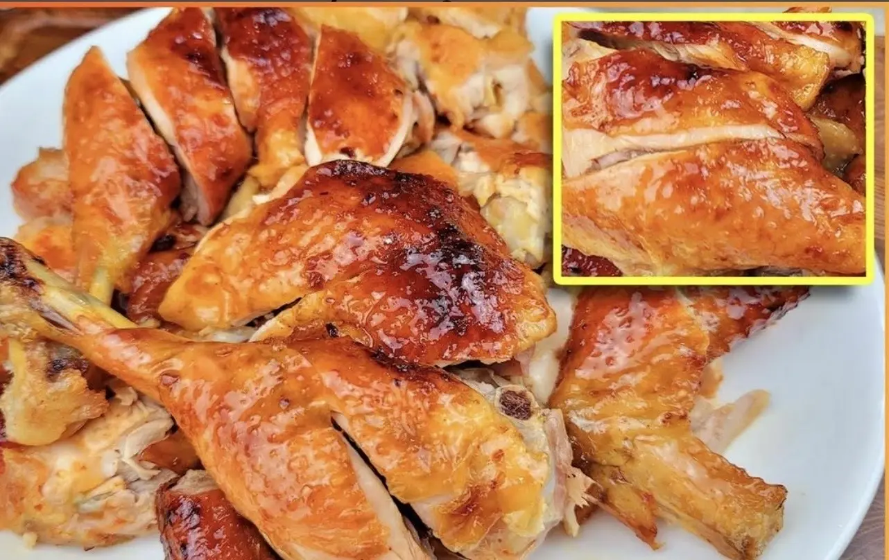 Hình ảnh Gà Nướng Lu Mắm Nhỉ ( Kèm 6 bánh bao)