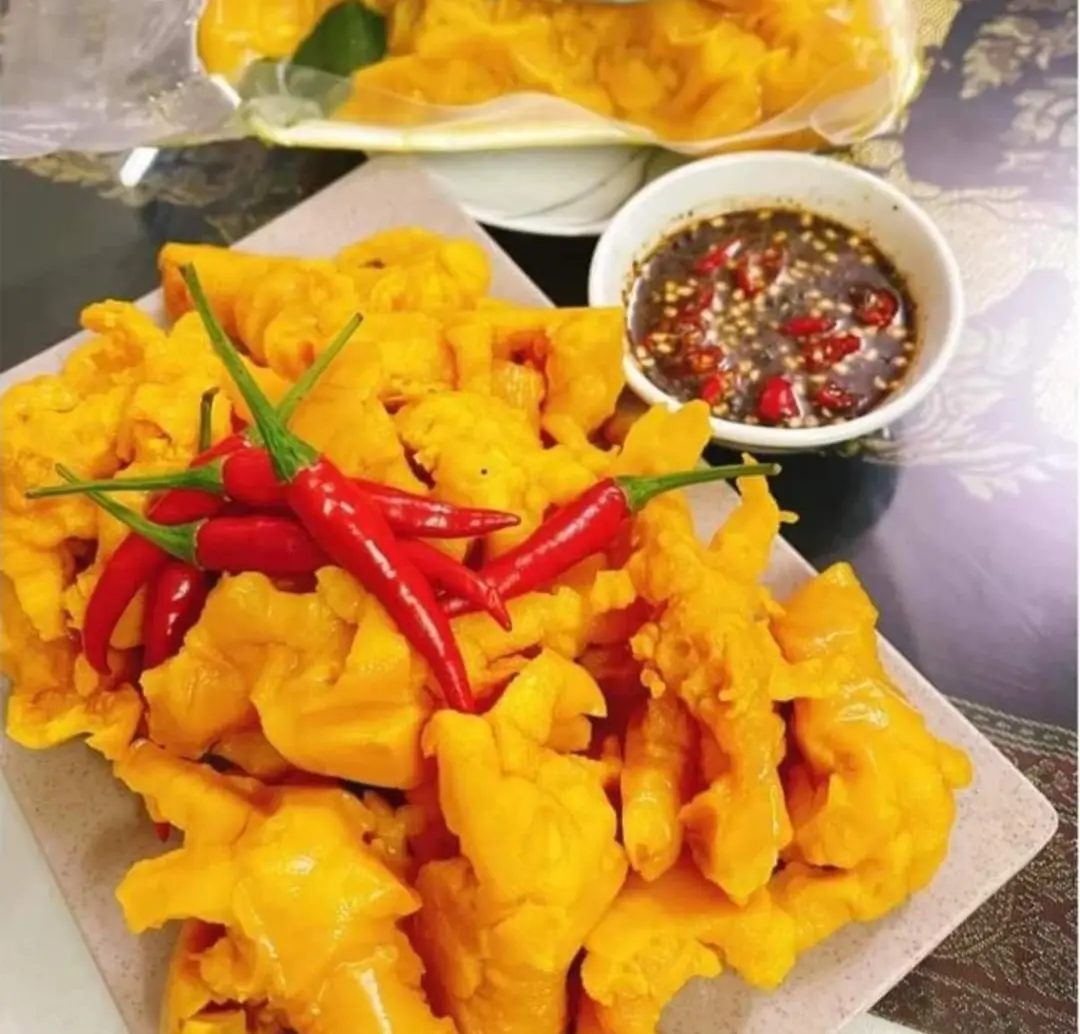 Hình ảnh Chân gà rút xương ủ muối - 7 chân chà bá lửa