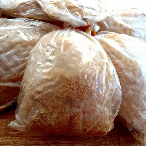 Hình ảnh Bánh Tráng Xốc Muối Nhuyễn