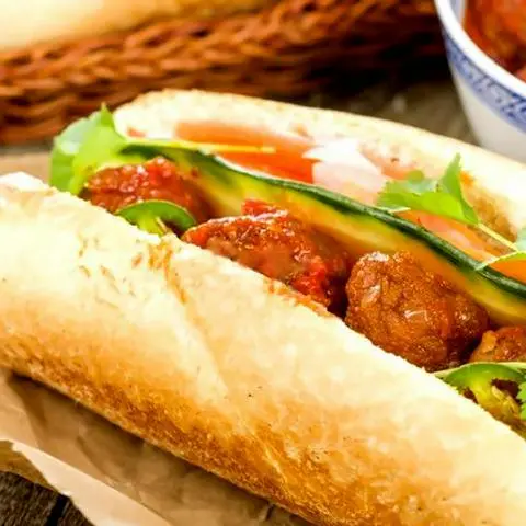 Hình ảnh Bánh mì xíu mại
