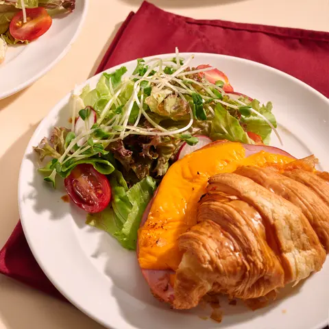 Hình ảnh Croissant sandwich