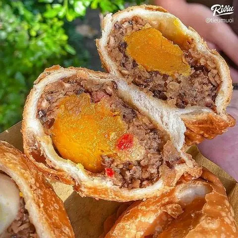 Hình ảnh BÁNH XẾP/ QUAI VẠC NHÂN THỊT, TRỨNG MUỐI - BÁNH TƯƠI MỖI NGÀY