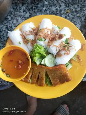 Hình ảnh bánh hỏi heo quay 