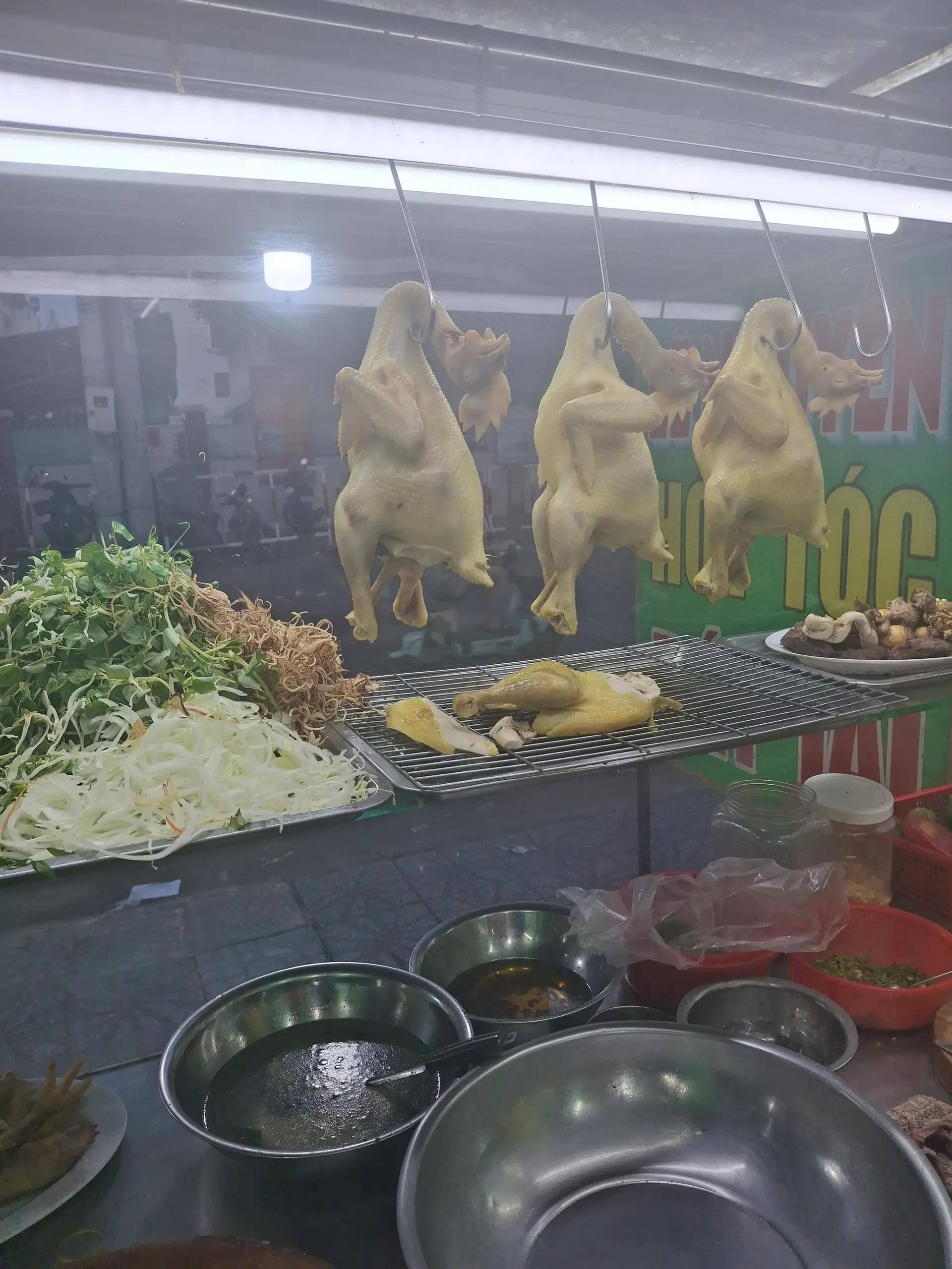 Hình ảnh gà nguyên con+cháo/gỏi/lòng trứng non