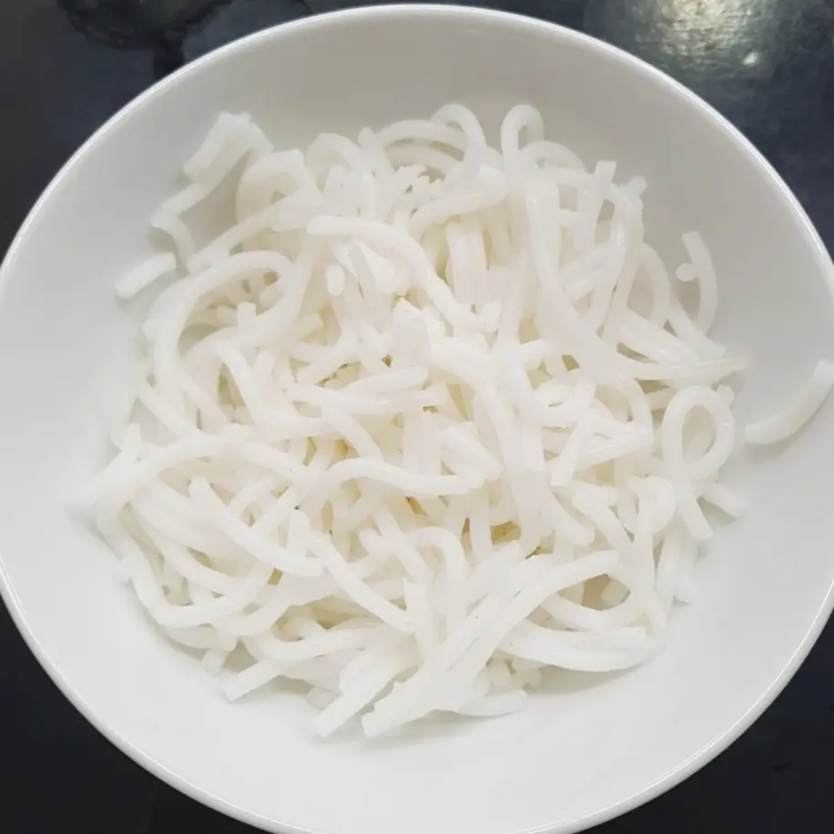 Hình ảnh Bánh canh thêm