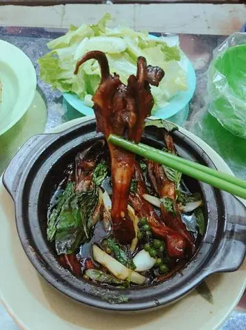 Hình ảnh Lưỡi vịt Sapo +1 bánh mì + salad