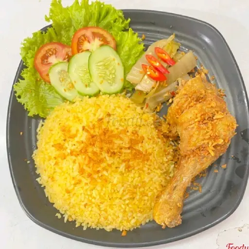 Hình ảnh Com ga sốt bơ tỏi đùi 
