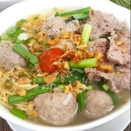 Hình ảnh mì gói gà + bò viên