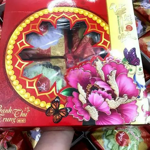 Hình ảnh Rau câu trung thu (nhân flan trứng)