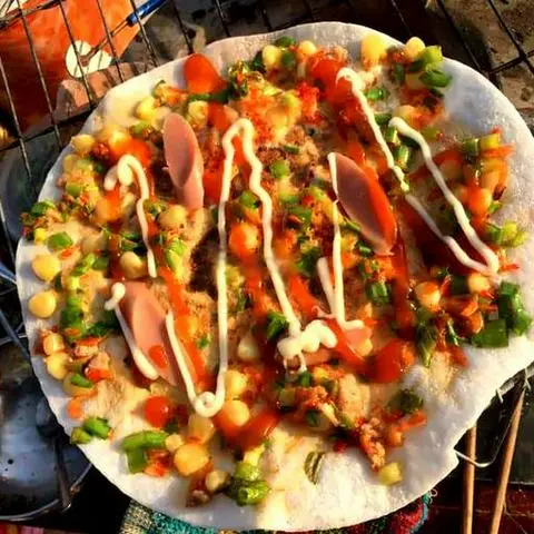 Hình ảnh Bánh tráng nướng xúc xích
