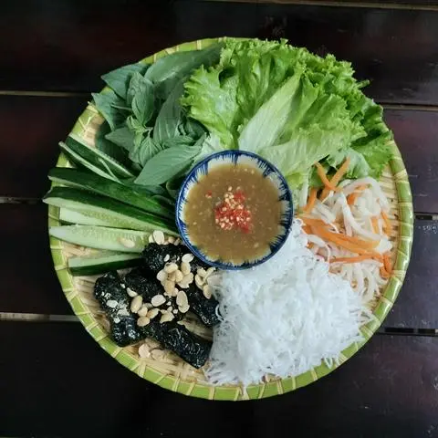 Hình ảnh MẸT BÚN CUỐN LÁ LÓT - MẮM NÊM