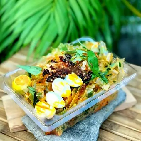 Hình ảnh Bánh tráng trộn sa tế