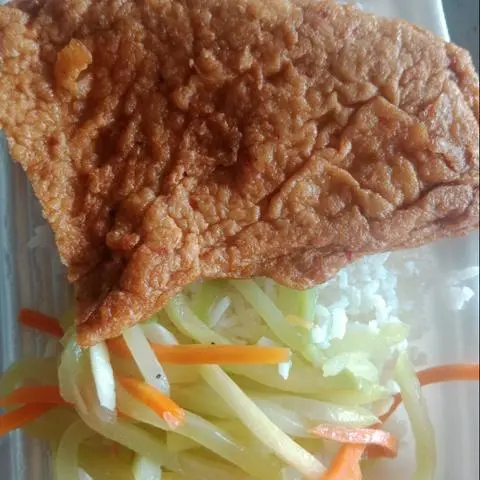 Hình ảnh Cơm Chả Cá Chiên 