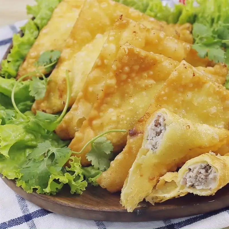 Hình ảnh Hoành Thánh Lá Nhân Thịt - 1 Cái 