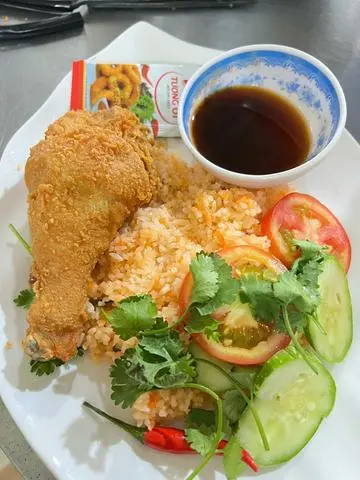 Hình ảnh Cơm đùi gà rán 