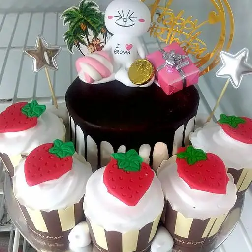 Hình ảnh Bánh Kem Ly Size Nhỏ