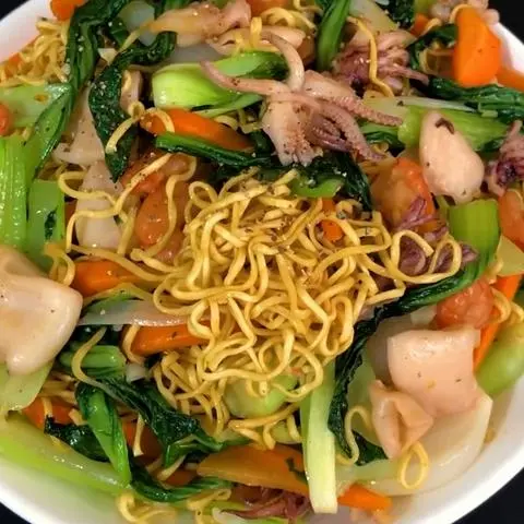 Hình ảnh mì xào hải sản