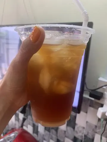 Hình ảnh trà tắc ly khủng lồ