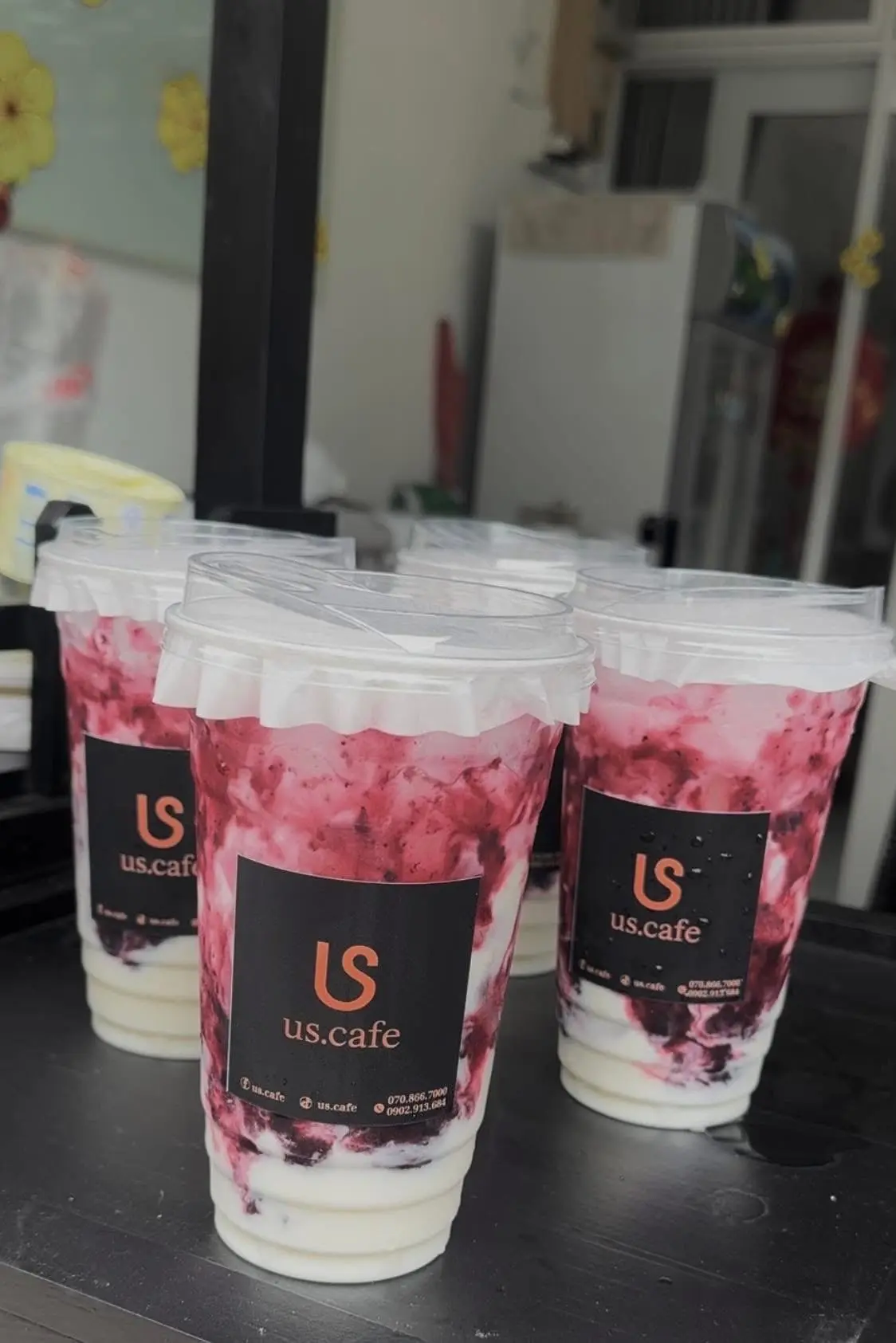 Hình ảnh Sữa Chua Shake Việt Quất - Ly 700ml