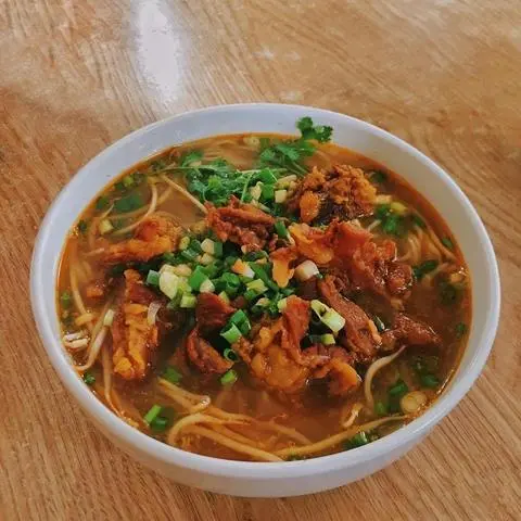 Hình ảnh mì  thit tim gan
