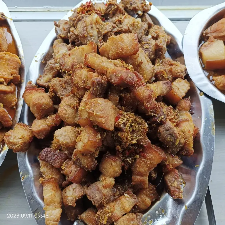Hình ảnh Cơm Ba Rọi Muối Sả 