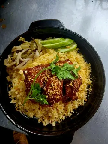 Hình ảnh Cơm má đùi
