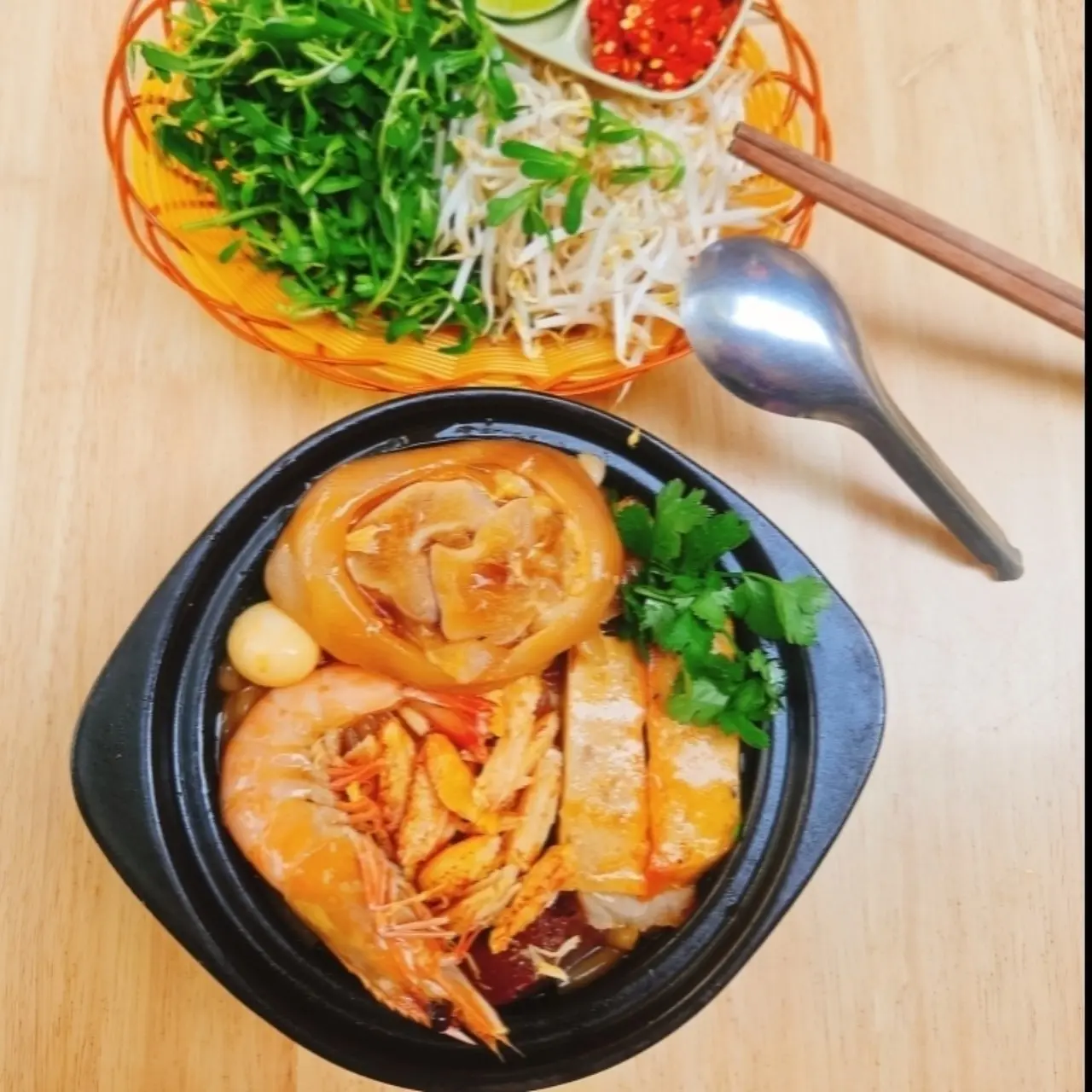 Hình ảnh Bánh canh đặc biệt - không cua