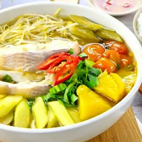 Hình ảnh Cơm canh chua cá diêu hồng