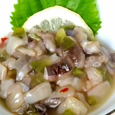 Hình ảnh Sashimi Bạch Tuộc Trộn Mù Tạc (Kèm 1 Ly Coca)