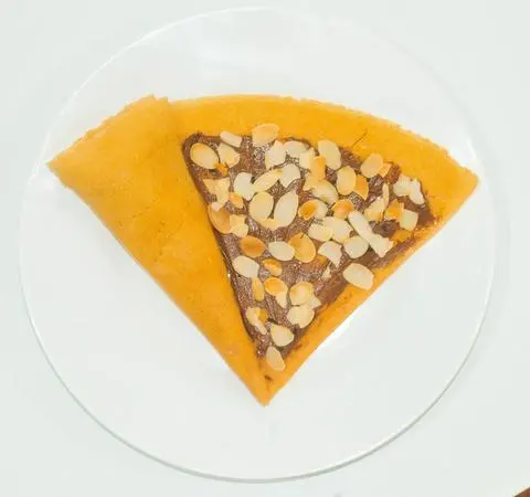 Hình ảnh Crepes Nutella Almond