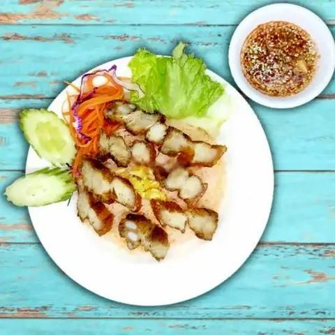 Hình ảnh Cơm Ba Rọi Chiên Sốt Thái