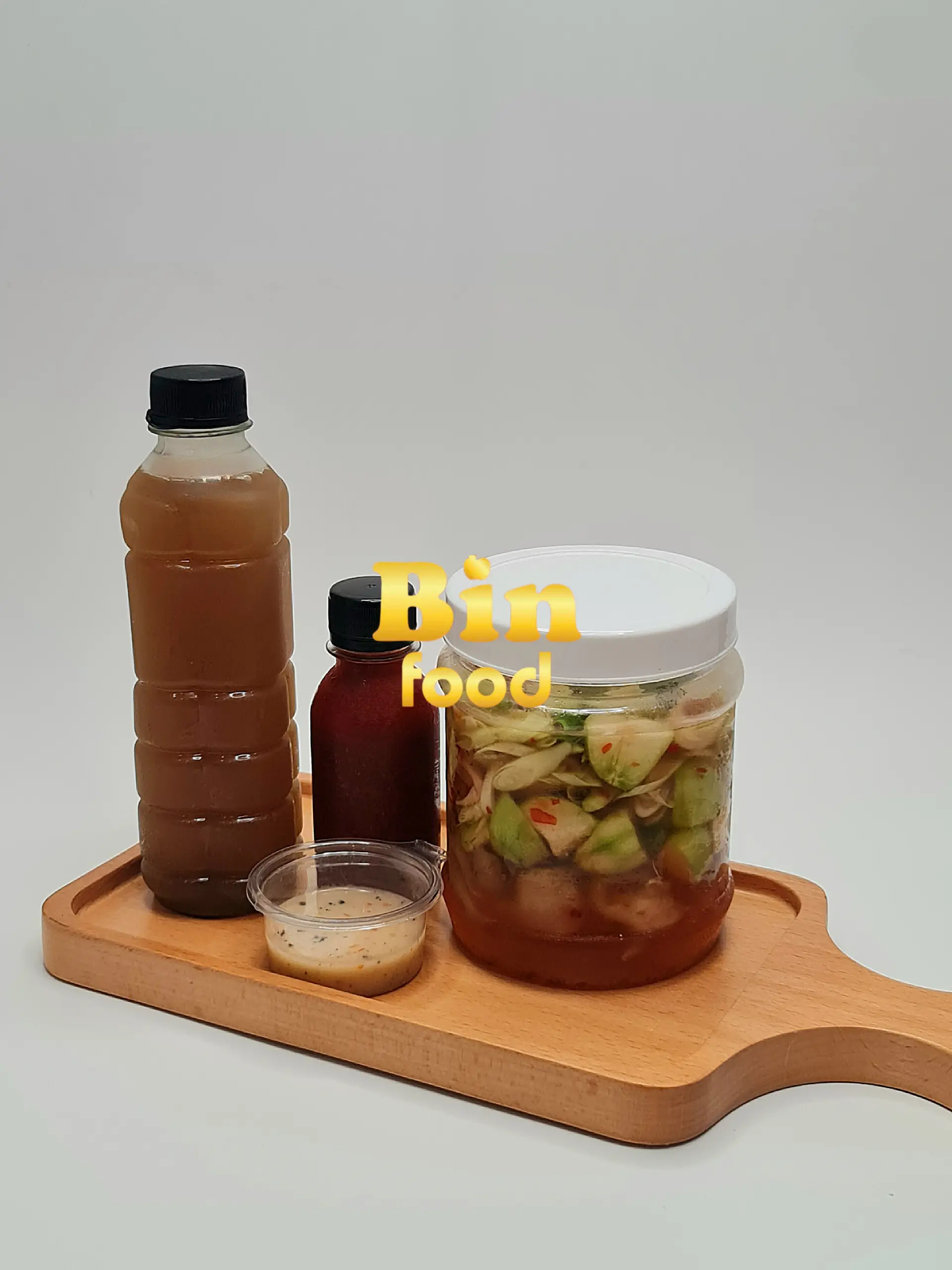 Hình ảnh Combo 1 Chân gà rút xương sốt Thái Size S + 1 Nước sâm