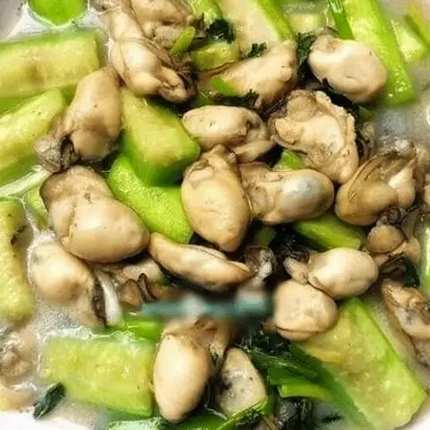 Hình ảnh Cơm trắng Hàu xào Mướp Huơng