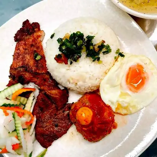 Hình ảnh Cơm tấm sườn xíu mại - ốp la