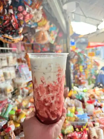 Hình ảnh Sữa gấu dâu
