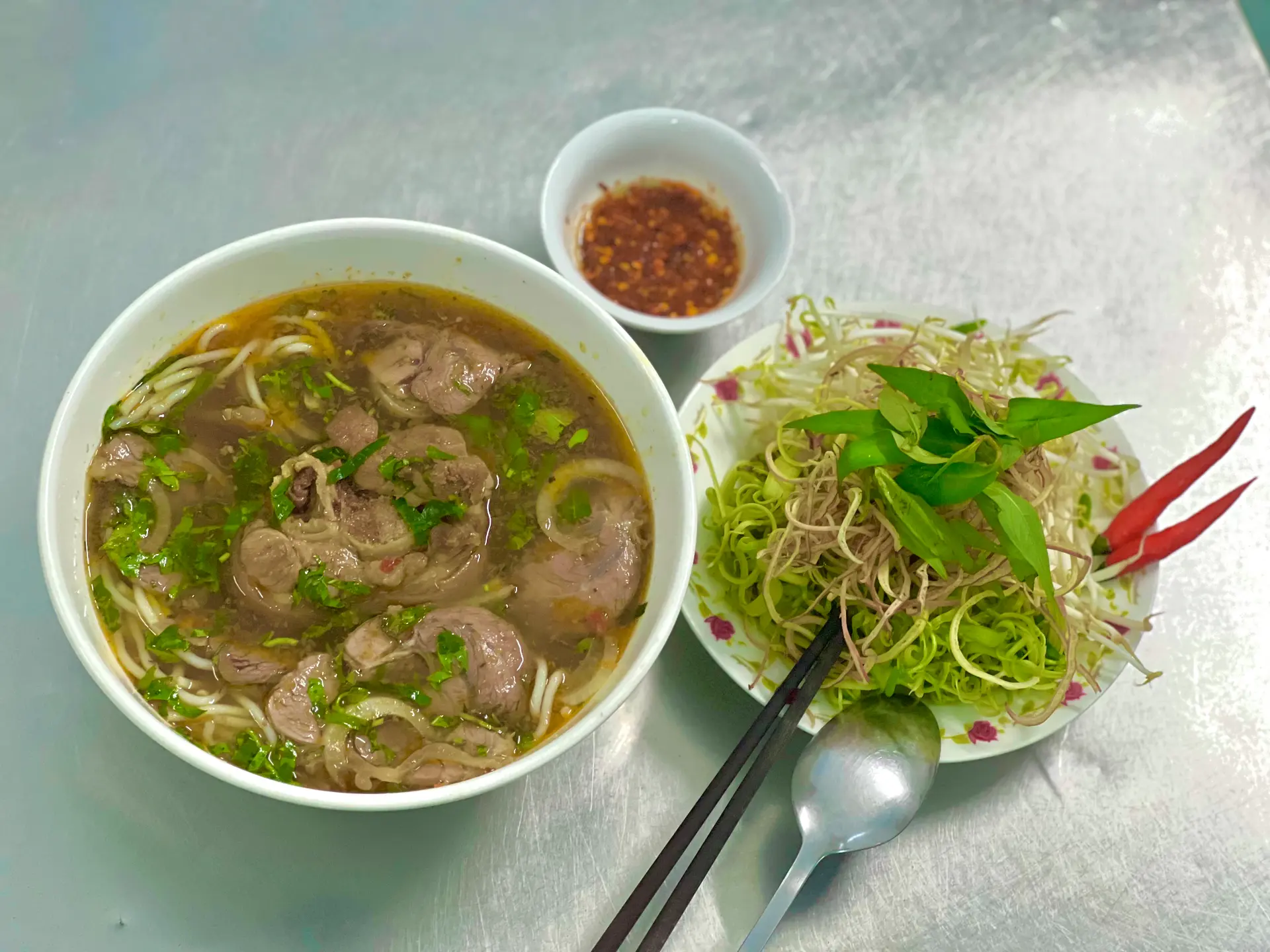 Hình ảnh Bún Bò Bắp Bò