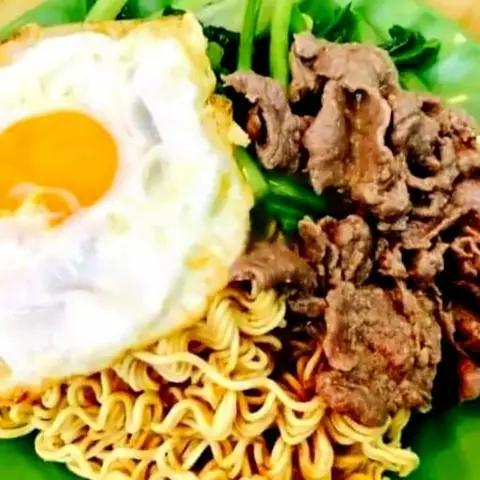 Hình ảnh Mì xào bò trứng