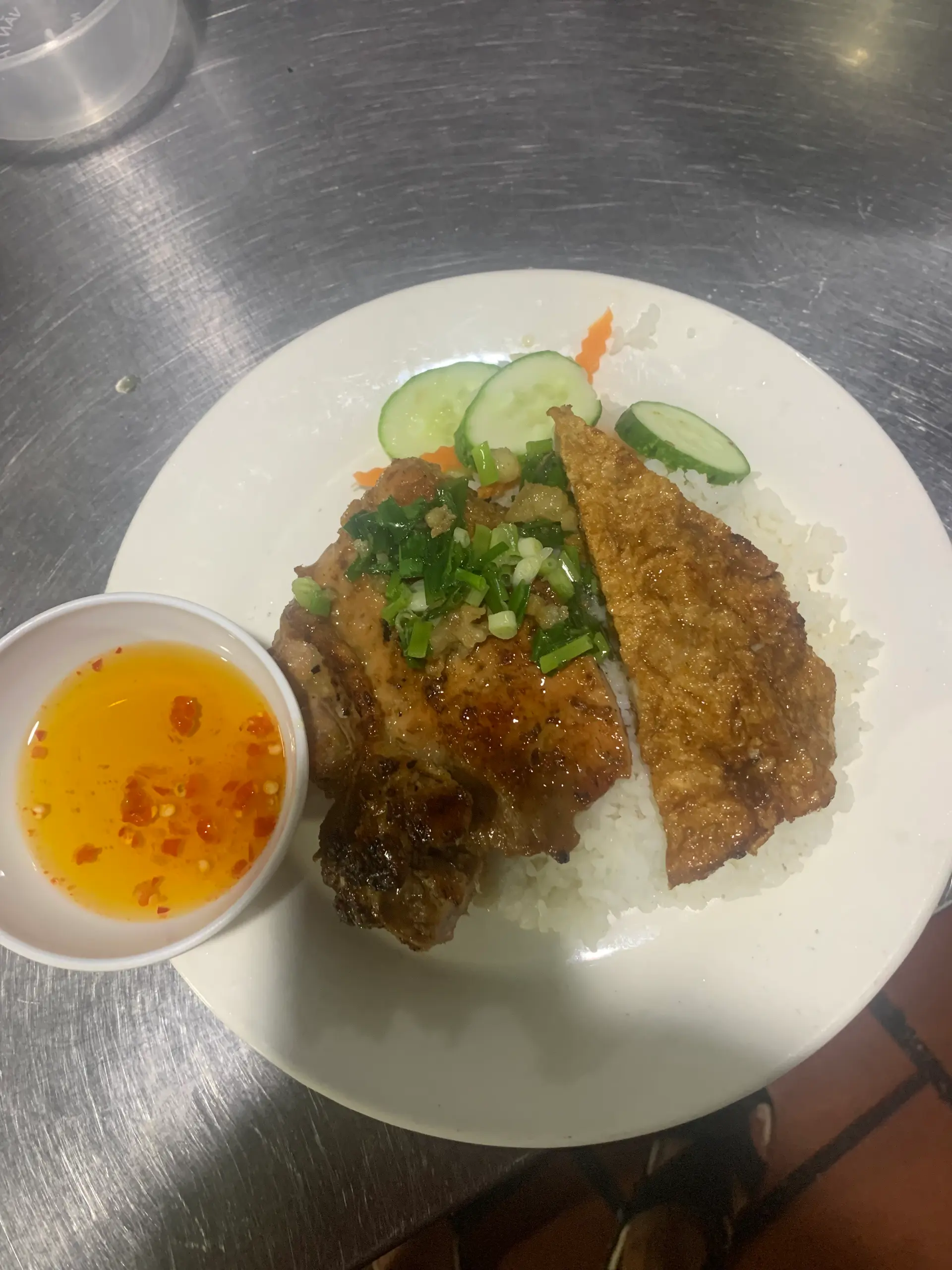 Hình ảnh Cơm sườn chả cá