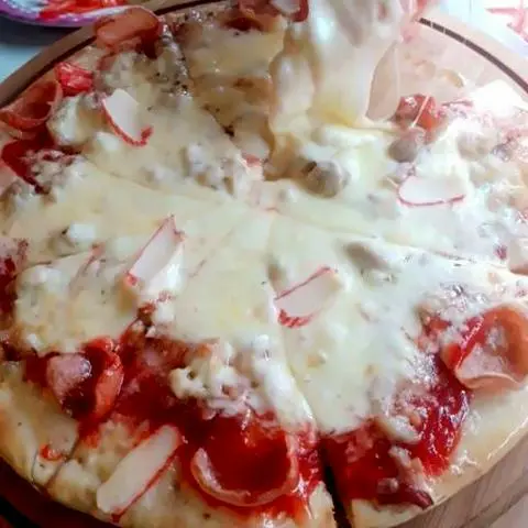 Hình ảnh Pizza thanh cua