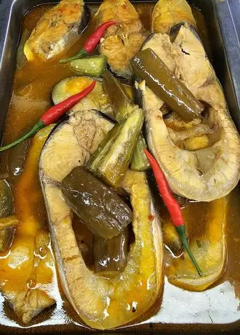Hình ảnh Cá Hú Kho Mắm