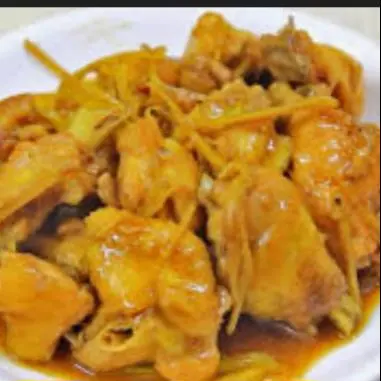 Hình ảnh CƠM GÀ KHO GỪNG+ CANH ROMG BIỂN